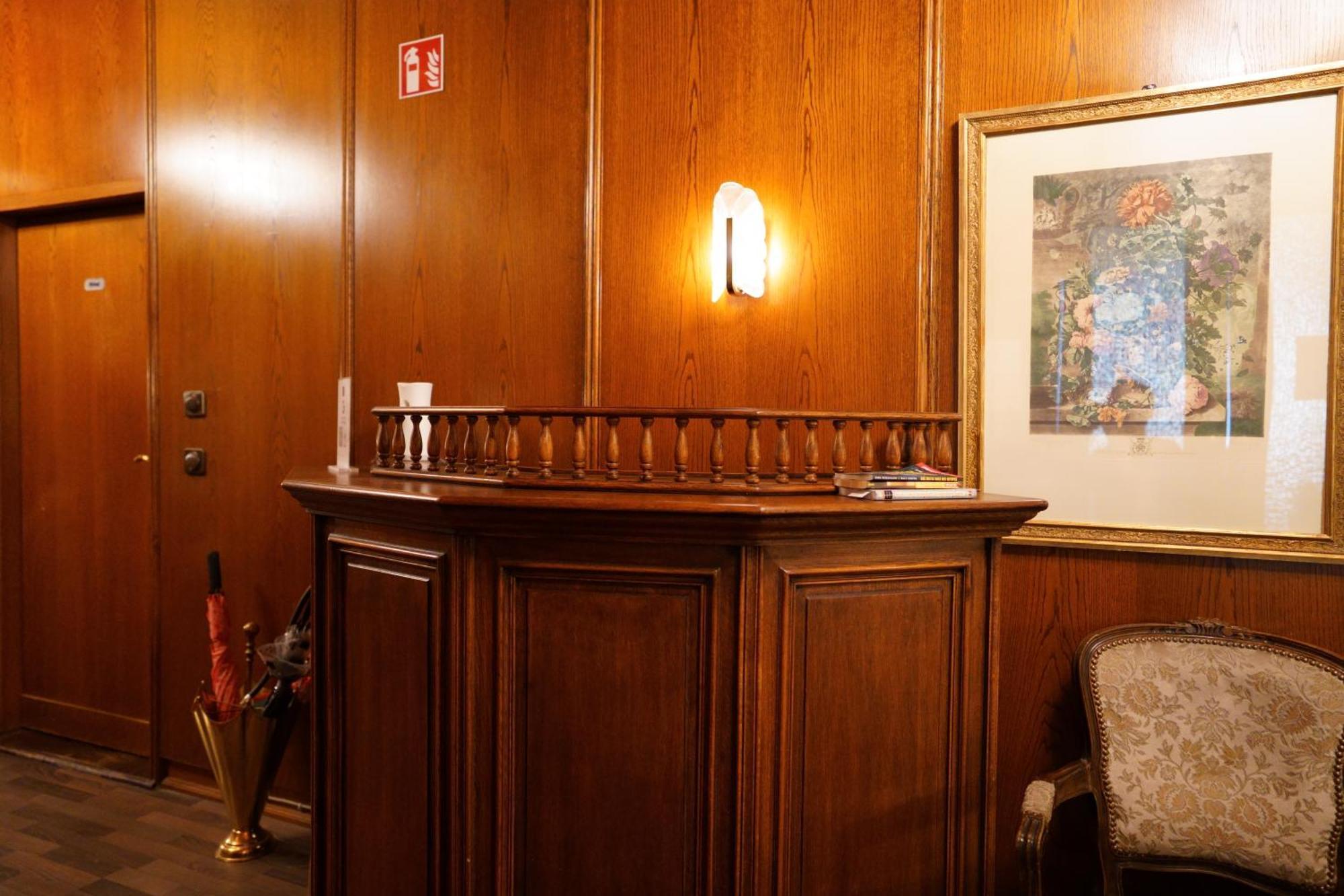 Hotel Pension Xantener Eck Berlim Exterior foto
